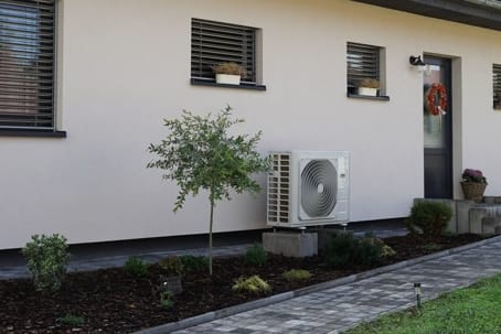 Transitioning From Winter to Spring with a Heat Pump